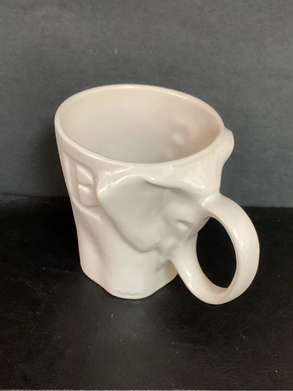 Pottery Barn A-Z White Elephant Letter E Initial Mug HTF